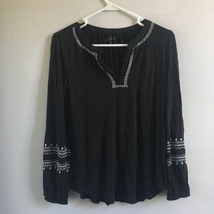 Black peasant shirt with white stitch detail